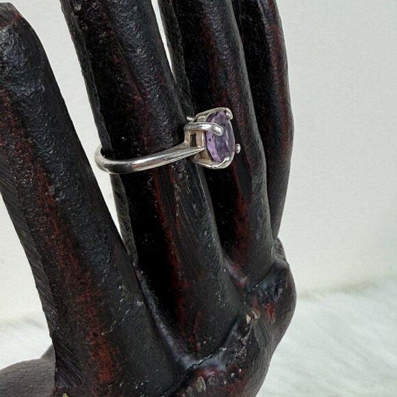 Sterling Silver Purple Amethyst Ring Size 4.5 - Picture 3 of 8